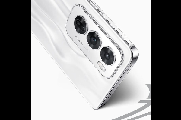 T-Mobile REVVL 7 Pro Vs Oppo Reno 12FS