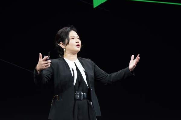 Seagate Global VP Rosalina Hiu