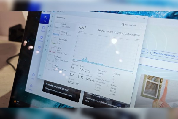 HP OmniBook Ultra AMD Ryzen AI PC