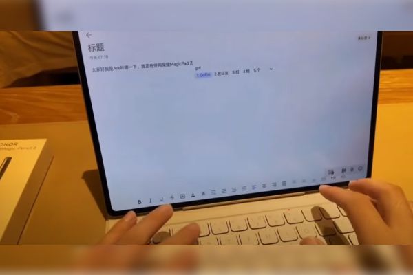 Honor MagicPad 2 High-End Specs