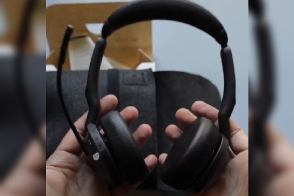 Comfy Jabra Evolve2 55 Review
