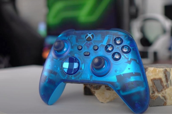 Preorder Xbox Blue Sky Cipher SE controller.