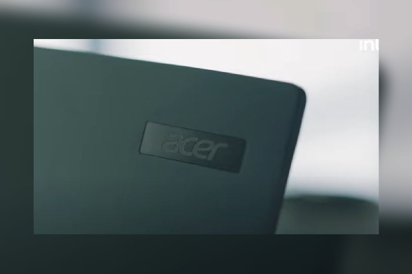 Acer TravelMate P6 14 AI Specs