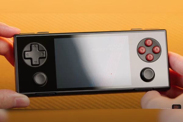 Ayaneo Pocket DMG And Micro