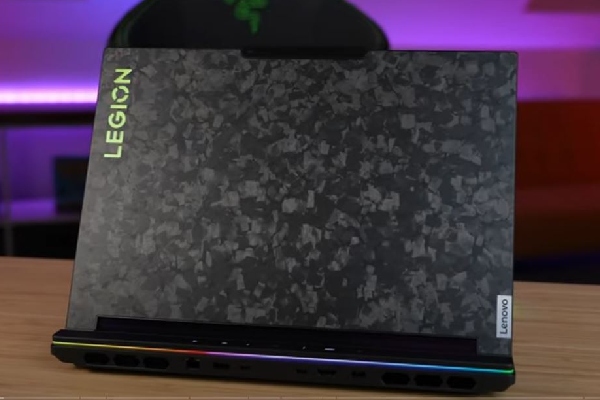 Lenovo Legion 9 16IRX9 Review