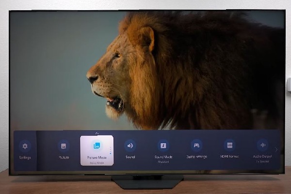 Hisense U8N TV Review