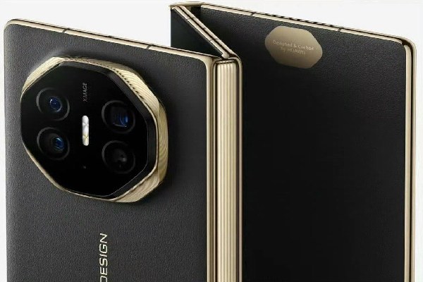 Huawei Mate XT Reservations