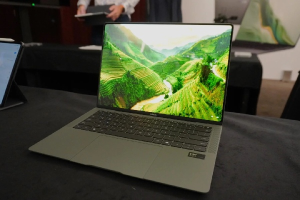 HONOR Announces MagicBook Art 14 At IFA 2024