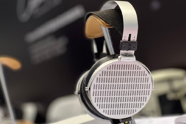 Moondrop Cosmo Headphone