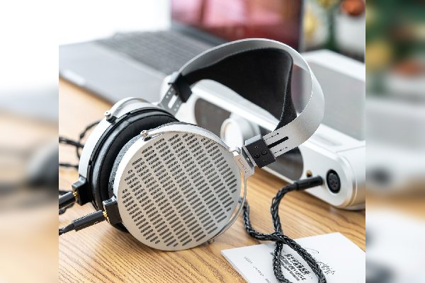 Moondrop Cosmo Headphone